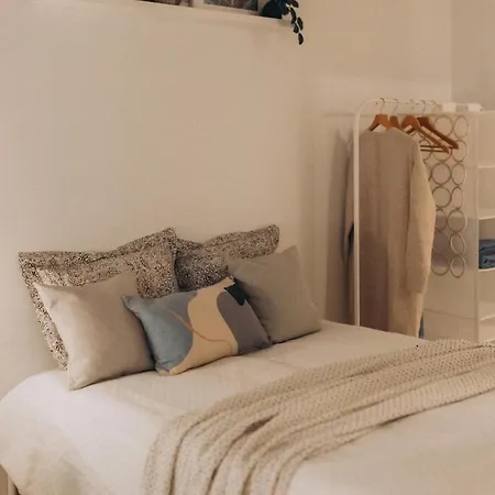 2 Bedroom Apartment, Parking, Metro, Βάνταα