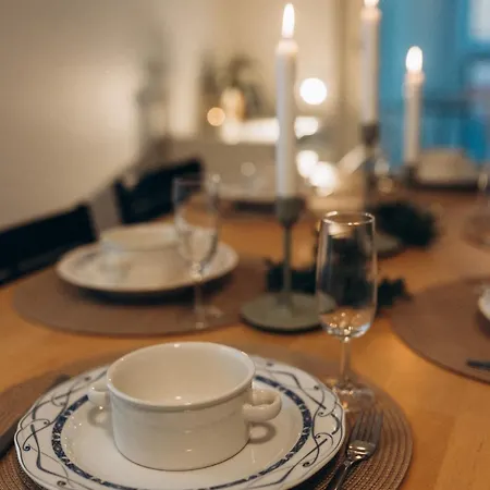 2 Bedroom Apartment, Parking, Metro, Apartamento *